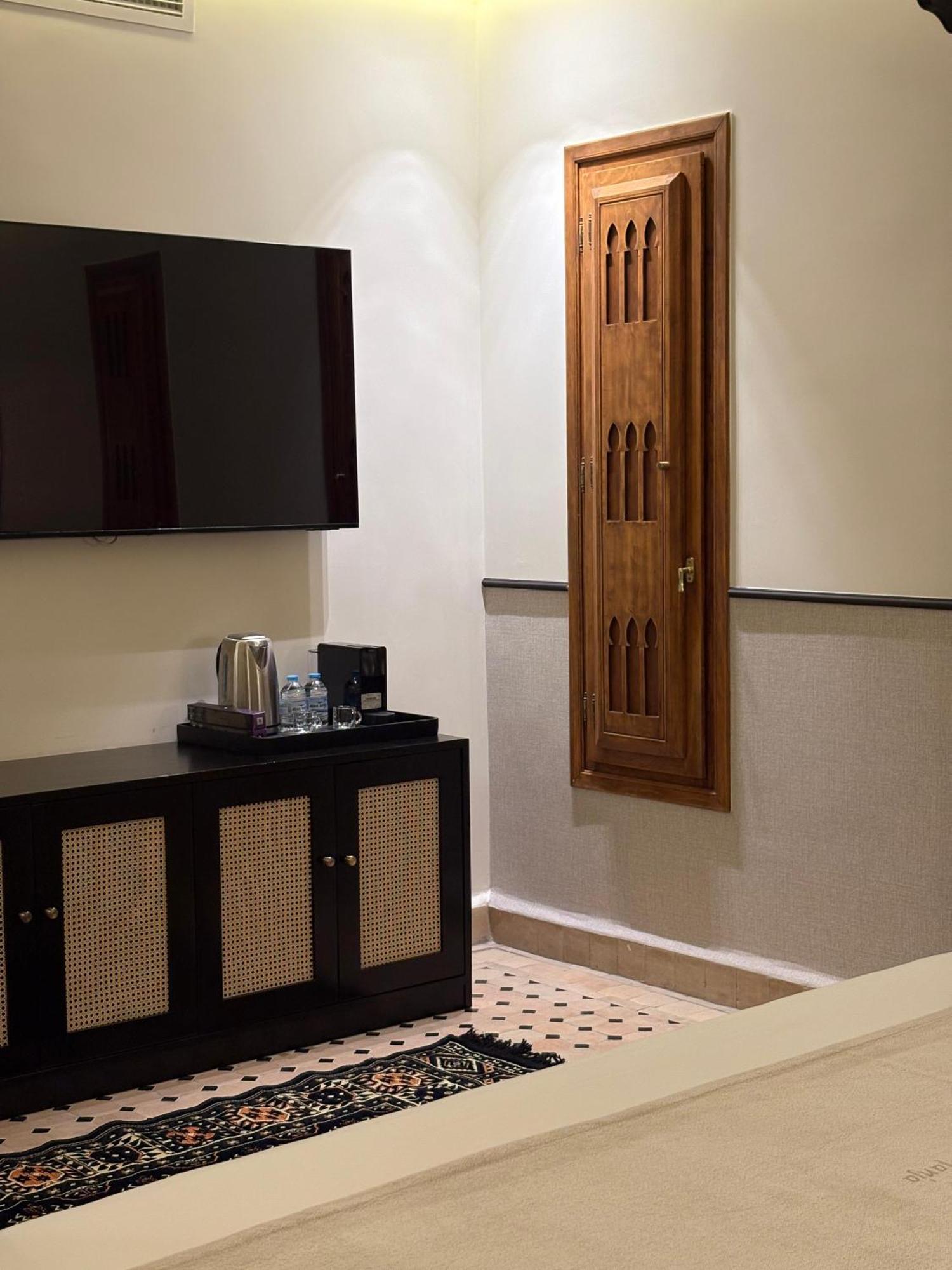 Junior Suite,1688814976:JPEG